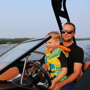 Meet your Posher, Christian